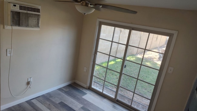 Building Photo - 3002 W Mercer Ln