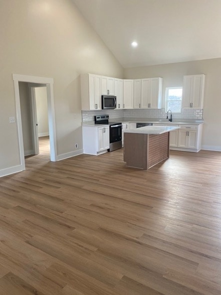 Building Photo - 115 Heath Ln