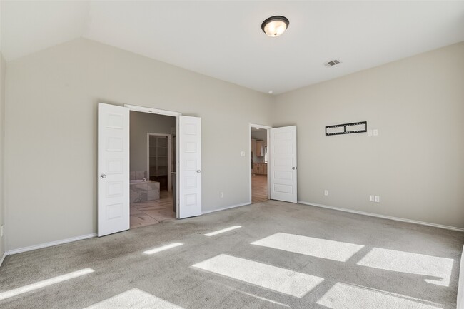 Building Photo - 3610 Brattain Dr