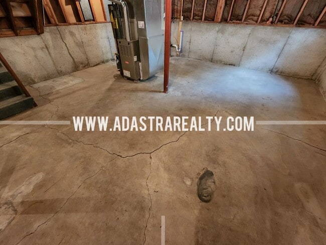 Building Photo - 212 Brookside Dr