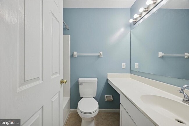 Building Photo - 253 Miley Rd