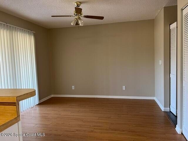 Building Photo - 1514 Manor Dr NE