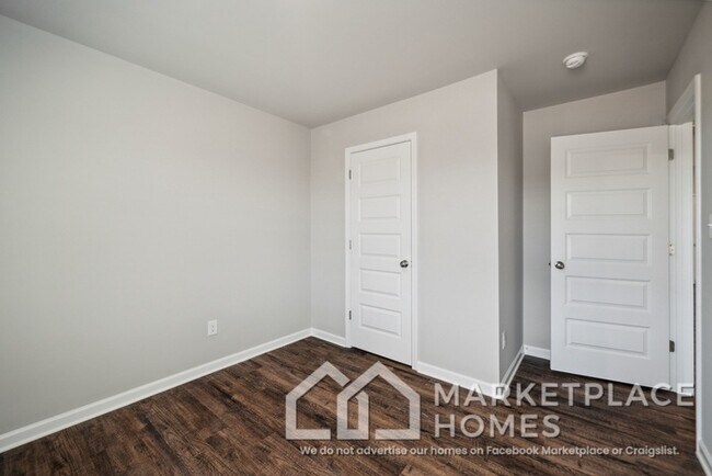 Building Photo - 4022 Ryan Dr SW