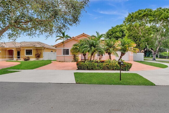 Building Photo - 8915 NW 164th St