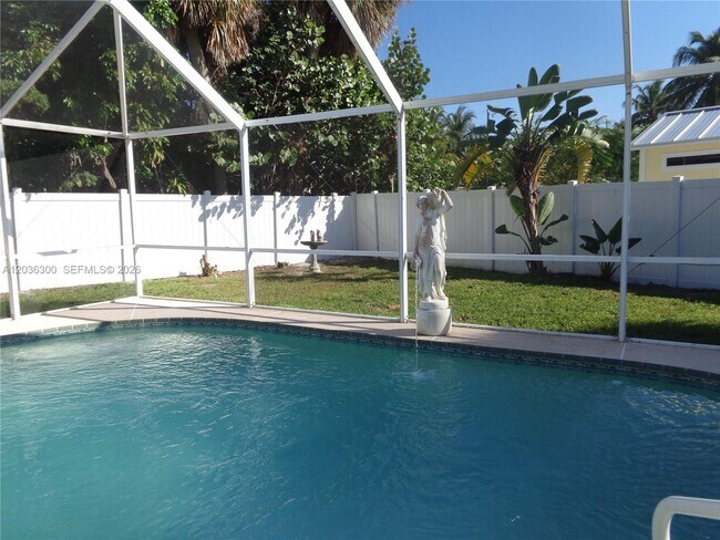 Building Photo - 1565 Thumb Point Dr