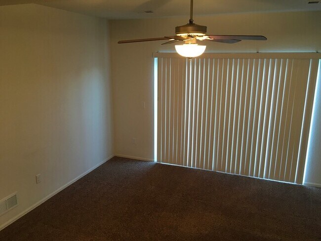 Building Photo - Beautiful 4 Bedroom Two-Story Home in Windsor!