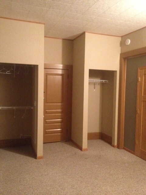 Building Photo - 1747 Dayton Ave