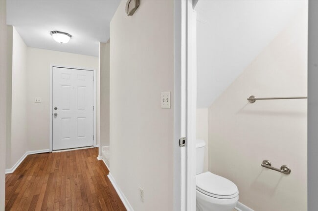 Building Photo - 22 Ogier St
