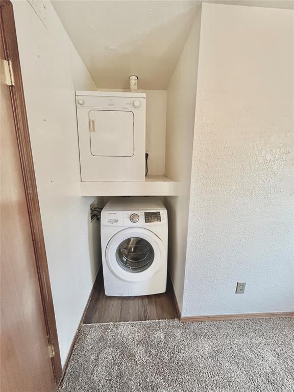 Building Photo - 1901 E Lindsey St