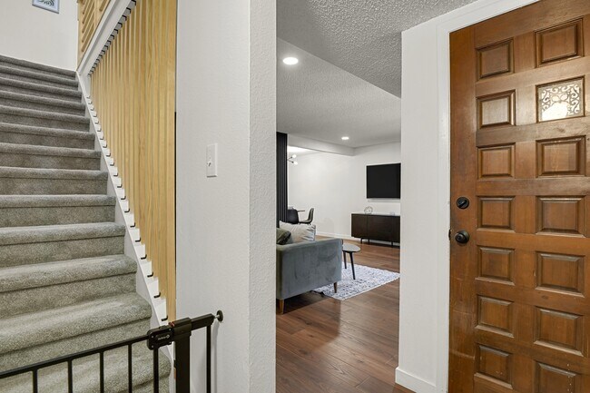 Building Photo - 7995 E Mississippi Ave