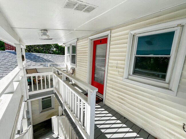 Building Photo - 50 State St