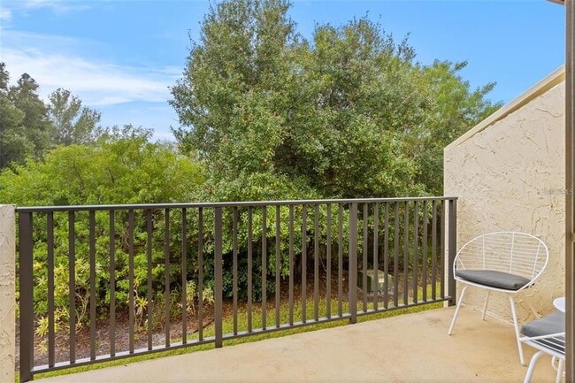 Building Photo - 4215 E Bay Dr