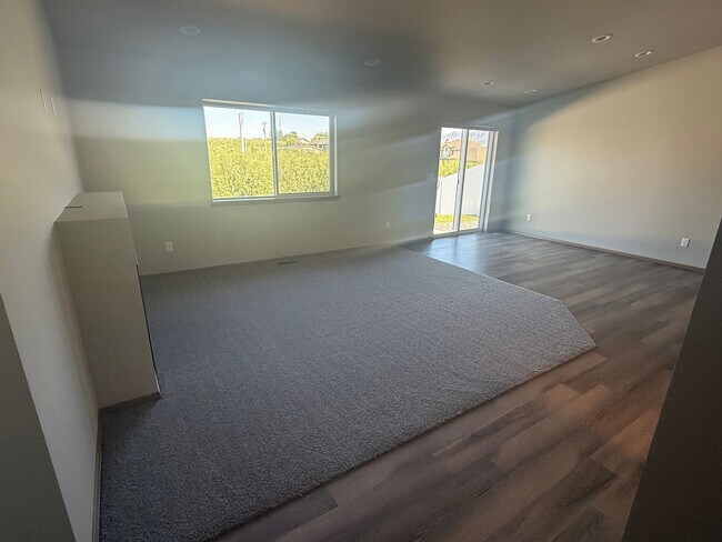 Building Photo - New Construction 3 bed, 2 bath!