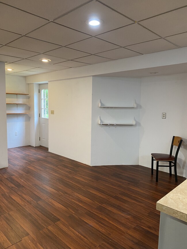 Entry view by counter sink. Laundry hook upRight table chairs table - 2199 Sutton Rd