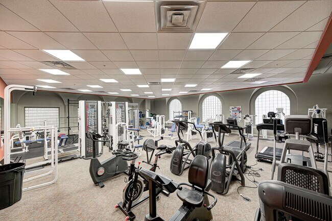 Building Photo - Indianapolis Athletic Club Condo