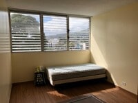 Building Photo - 2637 Kuilei St