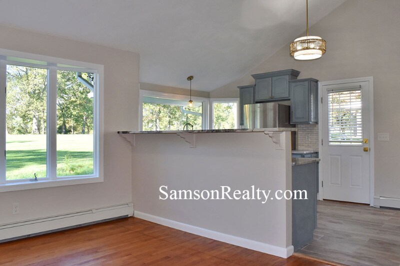 Building Photo - 27 Marlaine Dr