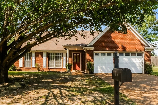 Building Photo - 75 Oakridge Cove