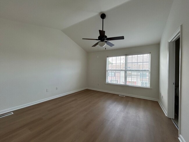 Building Photo - 65 Highland Cir