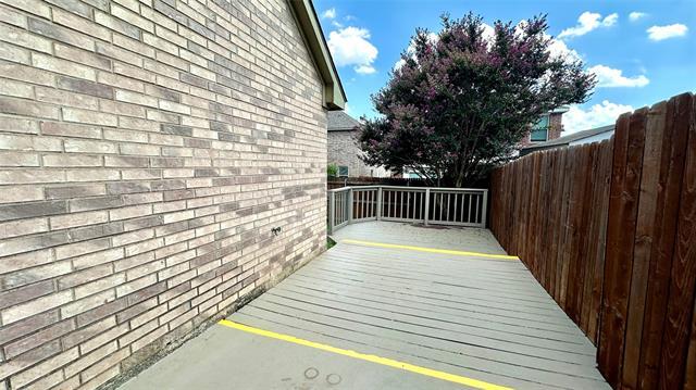 Building Photo - 1402 Peregrine St