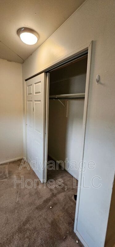 Building Photo - 805 N 70th St