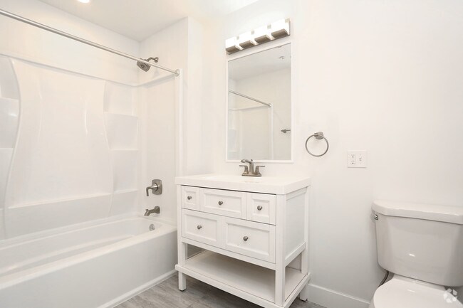 Bathroom - Arches 132