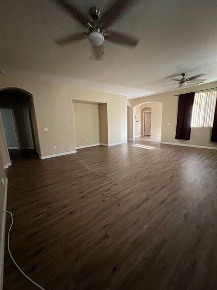 Building Photo - 29762 Northshore St