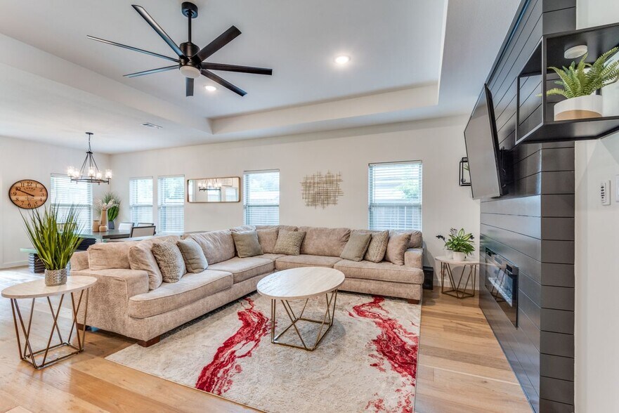 Building Photo - 2830 S Marsalis Ave