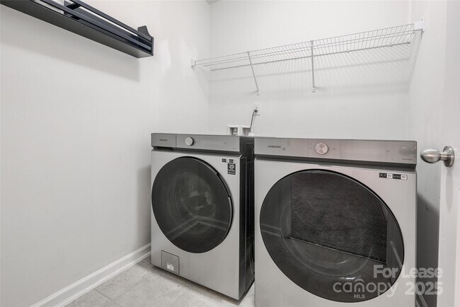 Building Photo - 13027 Rothe House Rd