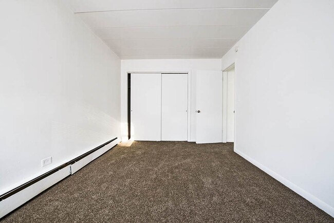 Building Photo - 12507 S Ashland Ave Calumet Park, IL 60827