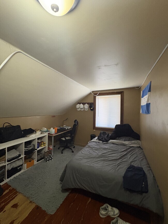 Building Photo - 109 Pelham Rd