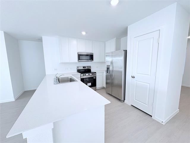 Building Photo - 6517 Glade St