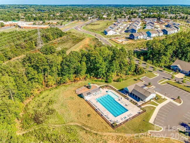 Building Photo - 1245 Pebble Grove Dr