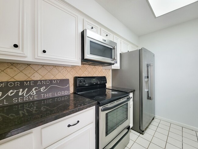 Building Photo - 2220 Bering Dr