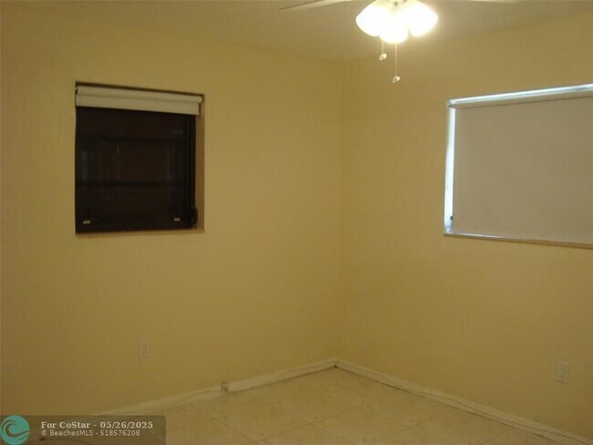 Building Photo - 1761 NW 184th St