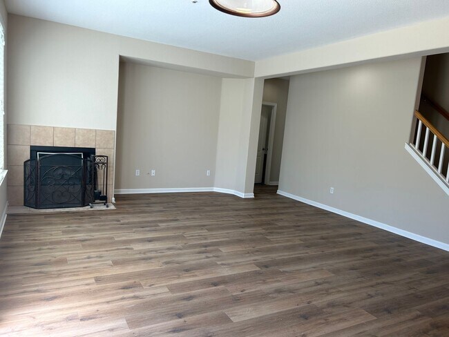 Building Photo - 140 Trent Pl