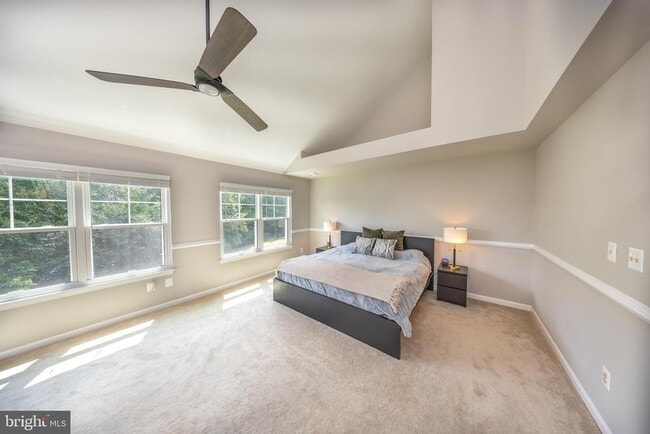 Building Photo - 11585 Nellings Pl