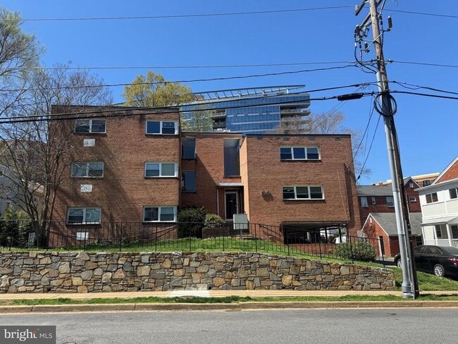 Building Photo - 1510 N Rolfe St