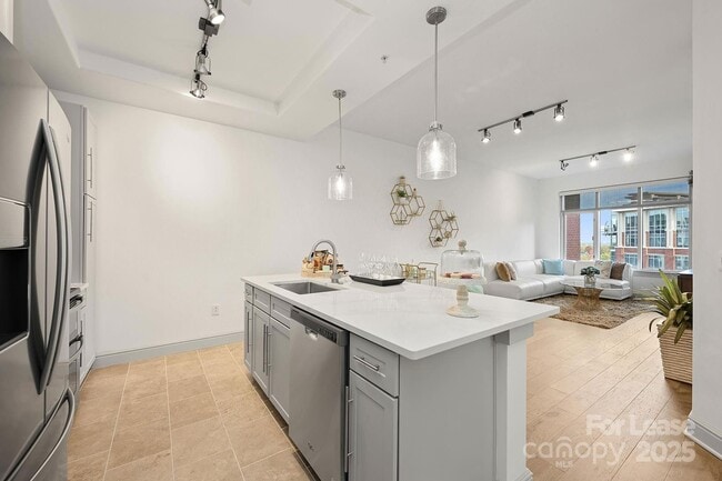 Building Photo - 125 W Tremont Ave