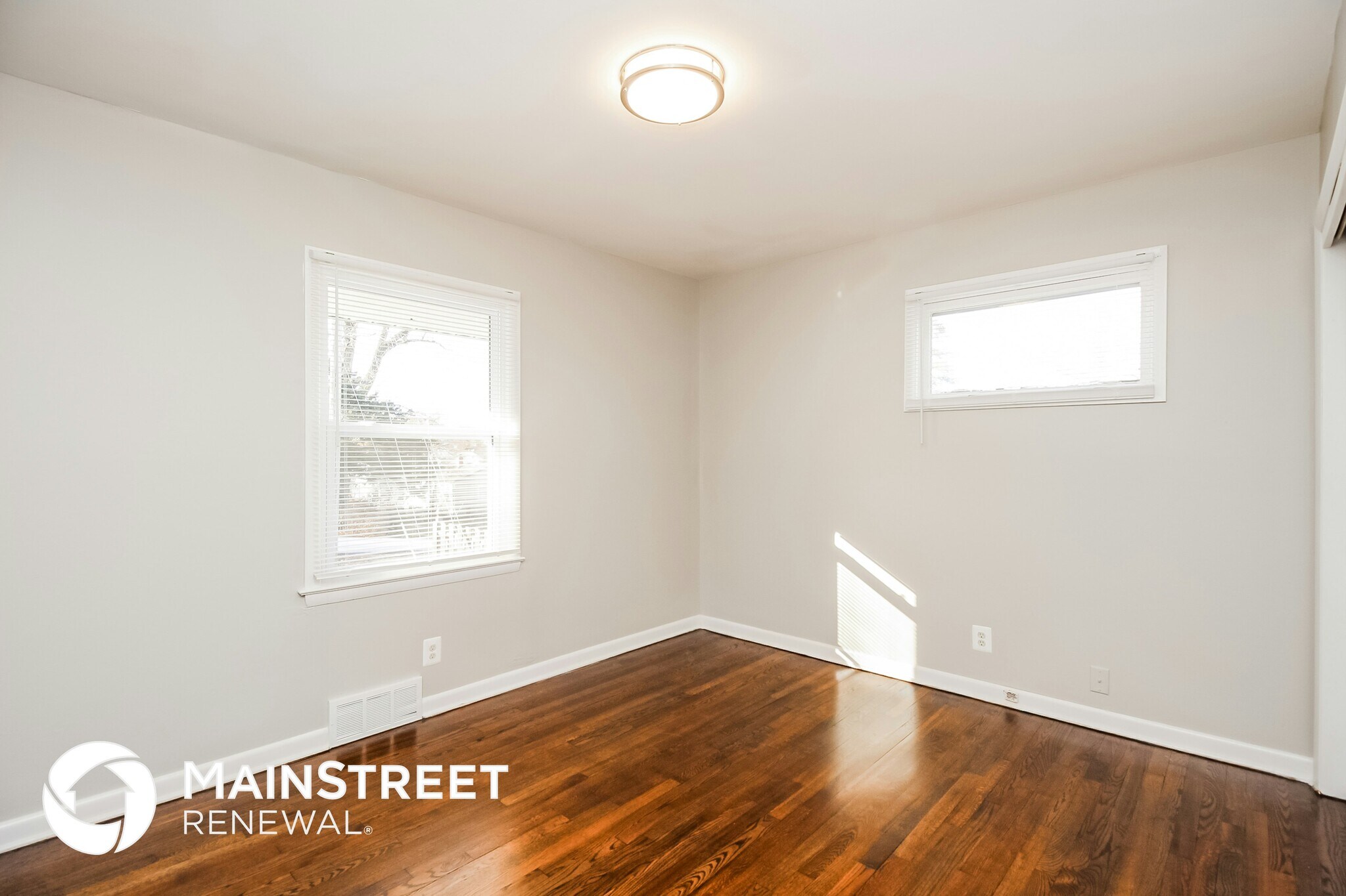 Building Photo - 7909 Garfield Ave