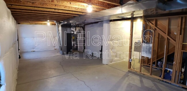 Building Photo - 3760 S Tempe Way