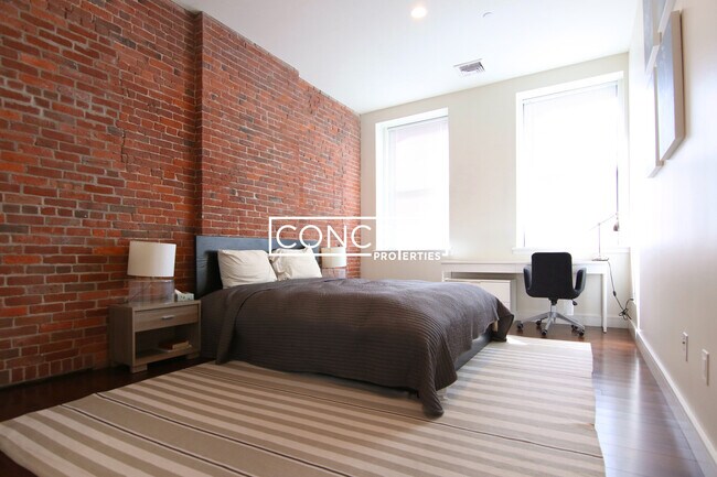 Building Photo - 460 Harrison Ave