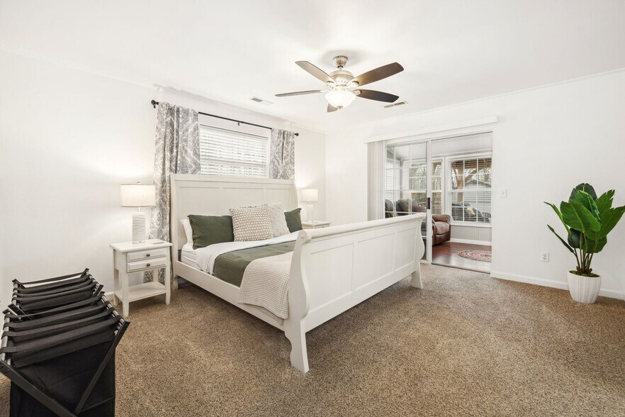 Building Photo - 3 Scotch Broom Ln