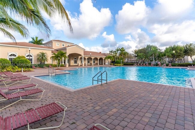 Building Photo - 27301 SW 140th Ct