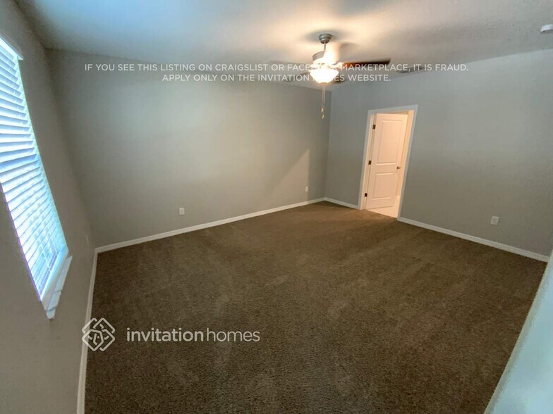 Building Photo - 2258 Jungle Dr