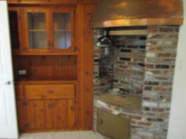 Building Photo - 4951 Campanile Dr