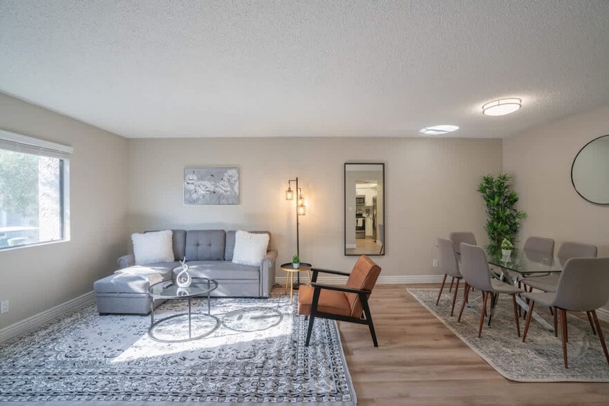 Building Photo - 8550 E McDowell Rd