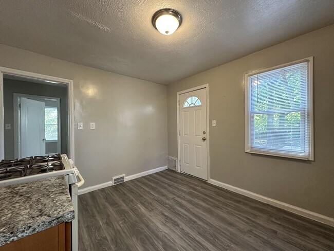 Building Photo - 4375 Guilford St