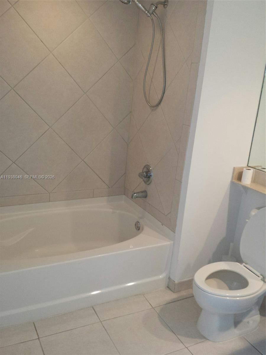 Building Photo - 325 S Biscayne Blvd