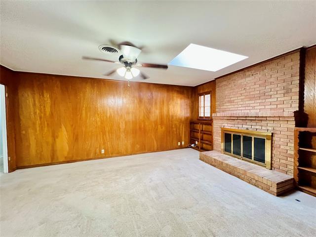 Building Photo - 8715 Labron Ave